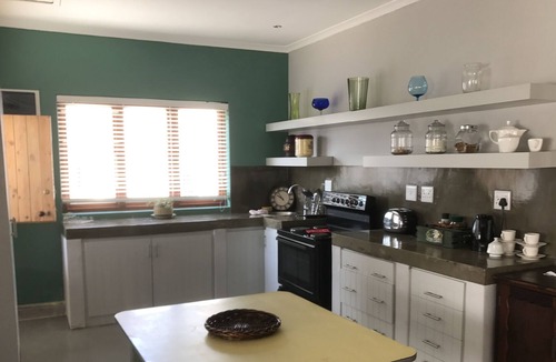 Eastcliff House | Spacious Central House