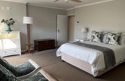 Cape Saint Francis House | Spacious, Comfortable With Huge Attention To Detail