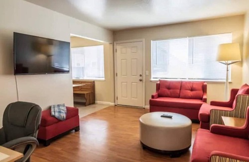 Santa Clara Apartment | Spacious Executive suite in Silicon Valley!