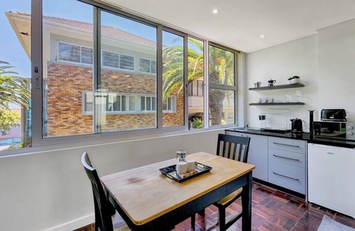 Three Anchor Bay Apartment | Spacious family Apartment Near Beach with Inverter