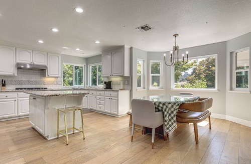 Loomis House | Spacious Home w/Private Pool, Mins to Folsom Lake