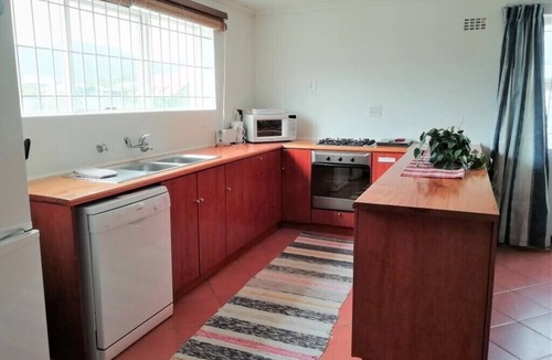 Pringle Bay House | Spacious, Light and Ideally Located -100 m to Beach,1h to Cape Town,South Africa
