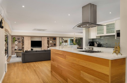 Mouille Point Apartment | Spacious Luxury Apartment, Waterfront