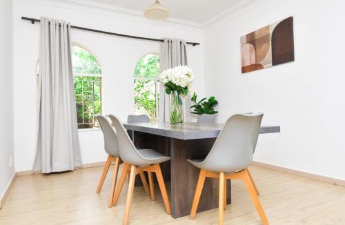 Waterkloof Glen Villa | Spacious Menlyn Maine Villa