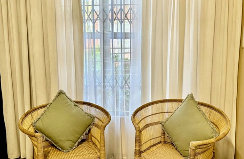 Bedfordview House | Spacious & Modern Unit ll Close to OR Tambo ll Quiet & Safe