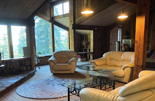 Los Gatos House | Spacious Redwood Forest Retreat Stunning View 45acre WiFi