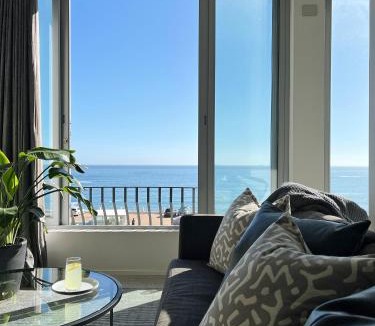 Clifton Apartment | Spacious Studio Apartment - Number 4702