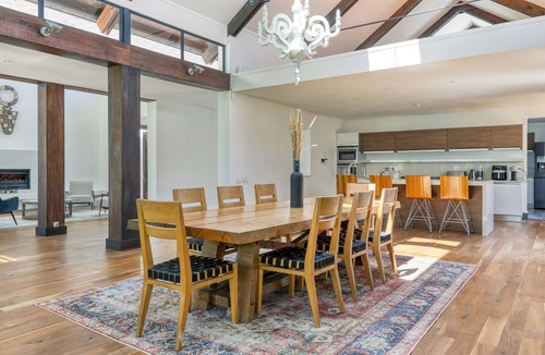 Constantia Villa | Spacious, unique, private 5 bedroom house.