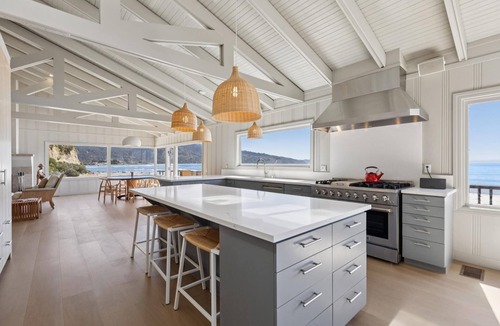 Bolinas House | Spectacular Ocean Front Home, Former Home to Grace Slick from Jefferson Airplane