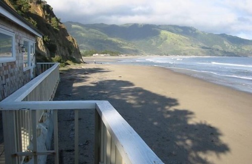 Bolinas House | Spectacular Ocean Front Home, Former Home to Grace Slick from Jefferson Airplane
