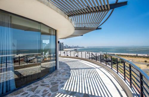 Durban Point Apartment | Spectacular Sea view Durban Presidential Penthouse