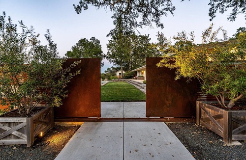 Calistoga House | Spectacular vineyard & mountain views with pool. Monthly