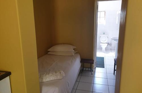 Springfontein House | Springfontein Guesthouse