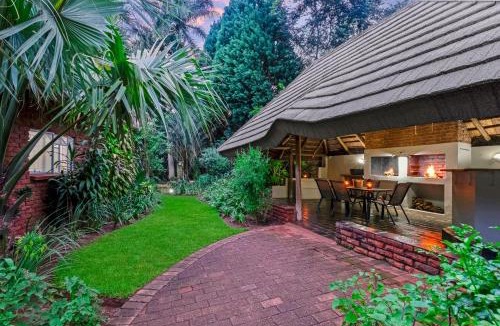 Tzaneen House | Spurflower