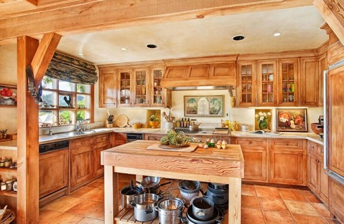 St. Helena House | St Helena Villa with Pool and Vineyard