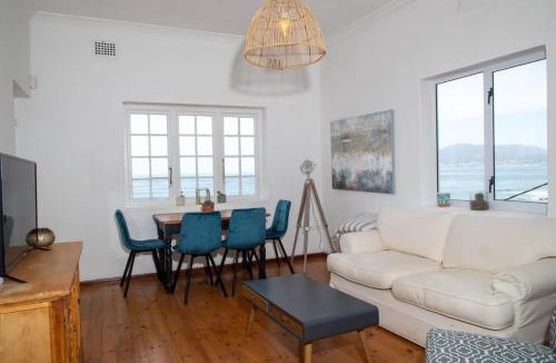 Kalk Bay Apartment | St James Mansions Apartment