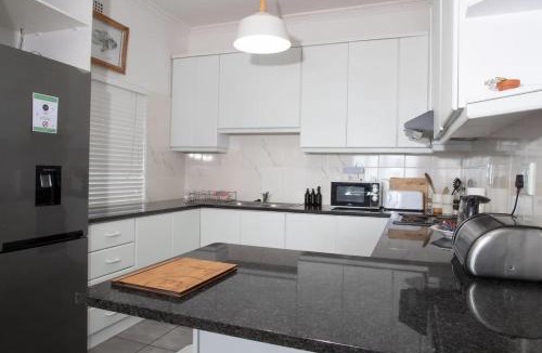 Kalk Bay Apartment | St James Mansions Apartment