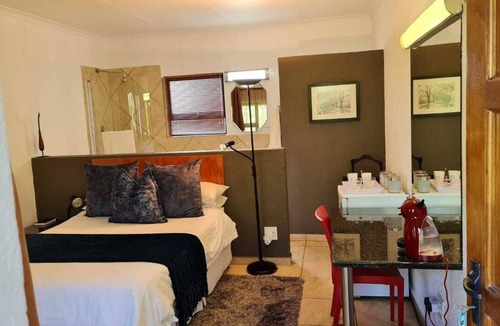 Alberton Cabin | St Michelle Guest Lodge