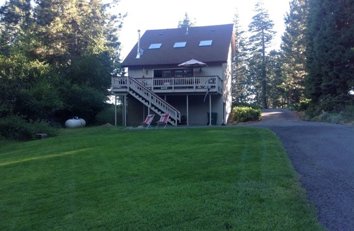 Lake Almanor Country Club House | Starry Nights, wonderful LAKE view home in Country Club
