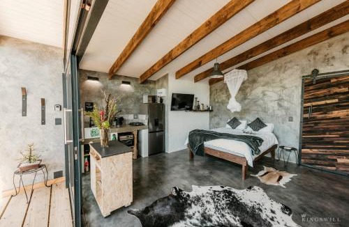 Riebeeck West Apartment | StarsHollow Cottage