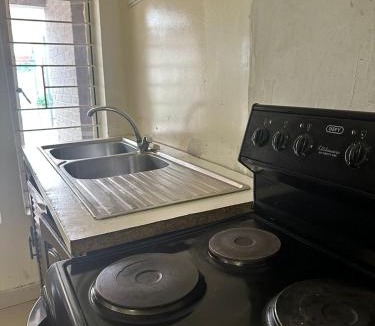 Kempton Park House | Stay at Home Airport Lodge