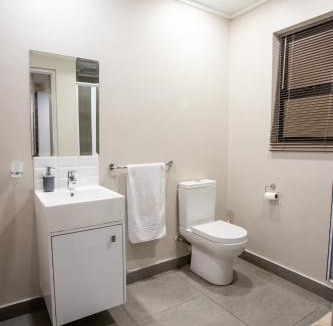 Durban Point Apartment | Stay at The Point - Cool Cosy Comfort
