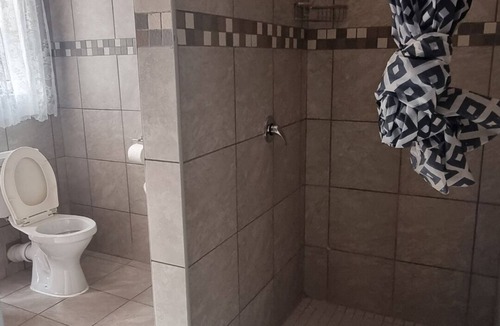 Kempton Park House | Stay @ Home Airport Lodge