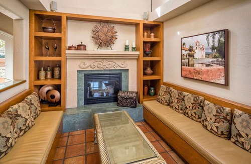 Millbrae Hotel | Stay Near Airport | Free Breakfast + Pool