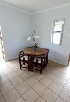 Nahoon Apartment | StayMore