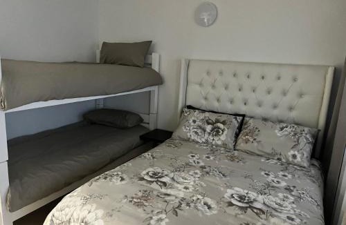 Kingsborough Apartment | Stella Maris Flat 93 Amanzimtoti