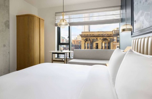 Tenderloin Hotel | Steps to Union Square + Rooftop Bar & Gym