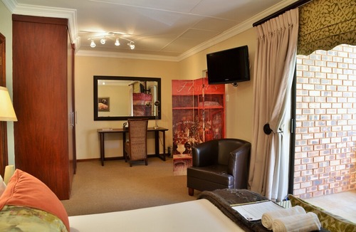 Schoemansville House | Stirling Manor Boutique Guest House