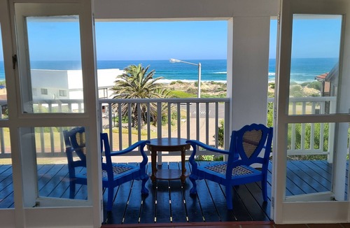 Great Brak River House | stone’s throw from the beach with spectacular sea views.