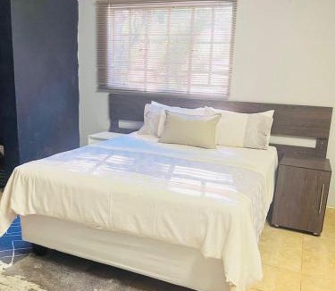 Rustenburg Bed & Breakfast | STORGE LODGE AND EVENTS VENUE