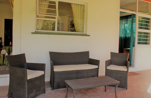 Storms River House | Stormsriver Orchard House with mountain view and vast garden