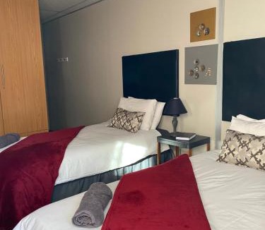 Universitas House | Straebe Stay