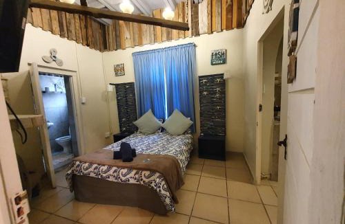 Strand Apartment | Strand Family studio en-suite 6 sleeper Kitchenette Helderberg CT