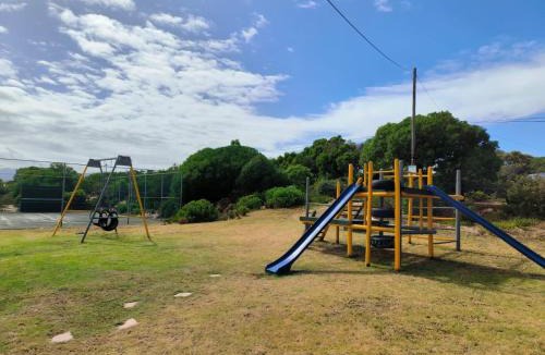 Fisherhaven House | Strictly-Halaal Holiday Home at Meerensee Resort