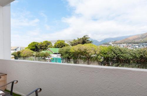 Mouille Point Apartment | Studio 23