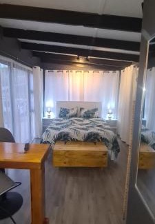 Old Place Apartment | Studio 39