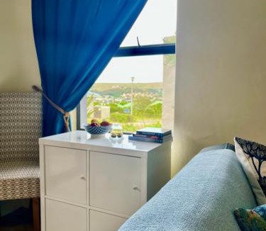 Grahamstown Apartment | Studio on the Hill with Inverter & Water tanks