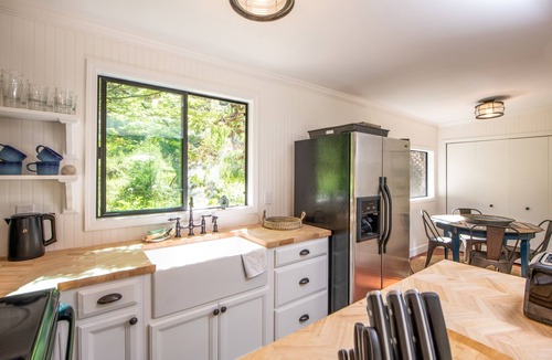 Lagunitas-Forest Knolls House | Stunning and Tranquil Cottage Surrounded by Nature