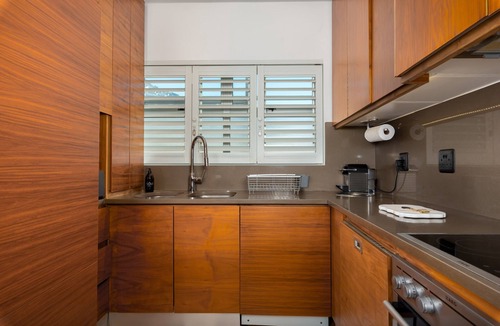 Bantry Bay Apartment | Stunning Bantry Bay Haven - Beach on Your Doorstep