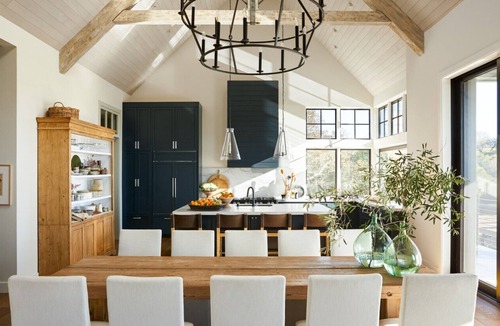 Glen Ellen House | Stunning Estate - 3BD All Ensuite with gardens, pool