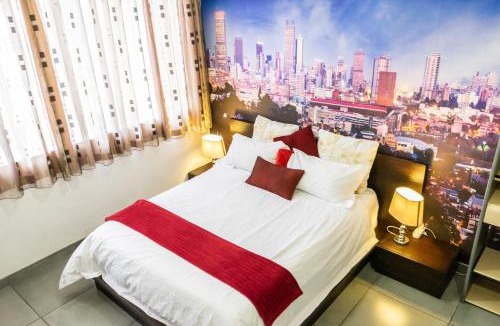 Downtown Johannesburg Apartment | Stunning Maboneng Precinct Studio Apartment at 12 Decades Building