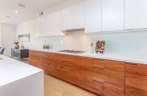 Mission District Condo | Stunning Mission Three Bed Condo - Furnished