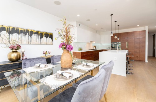 Mission District Condo | Stunning Mission Three Bed Condo - Furnished