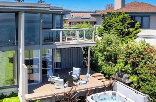 Opal Cliffs House | Stunning Oceanfront - Sunset Magazine Home