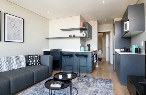Windermere Apartment | Stunning Slick 902 Florida Road