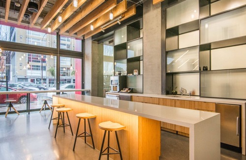 South of Market Apartment | Stunning SoMa 2BR w/BBQ + Gym + Patio near tech companies by Blueground